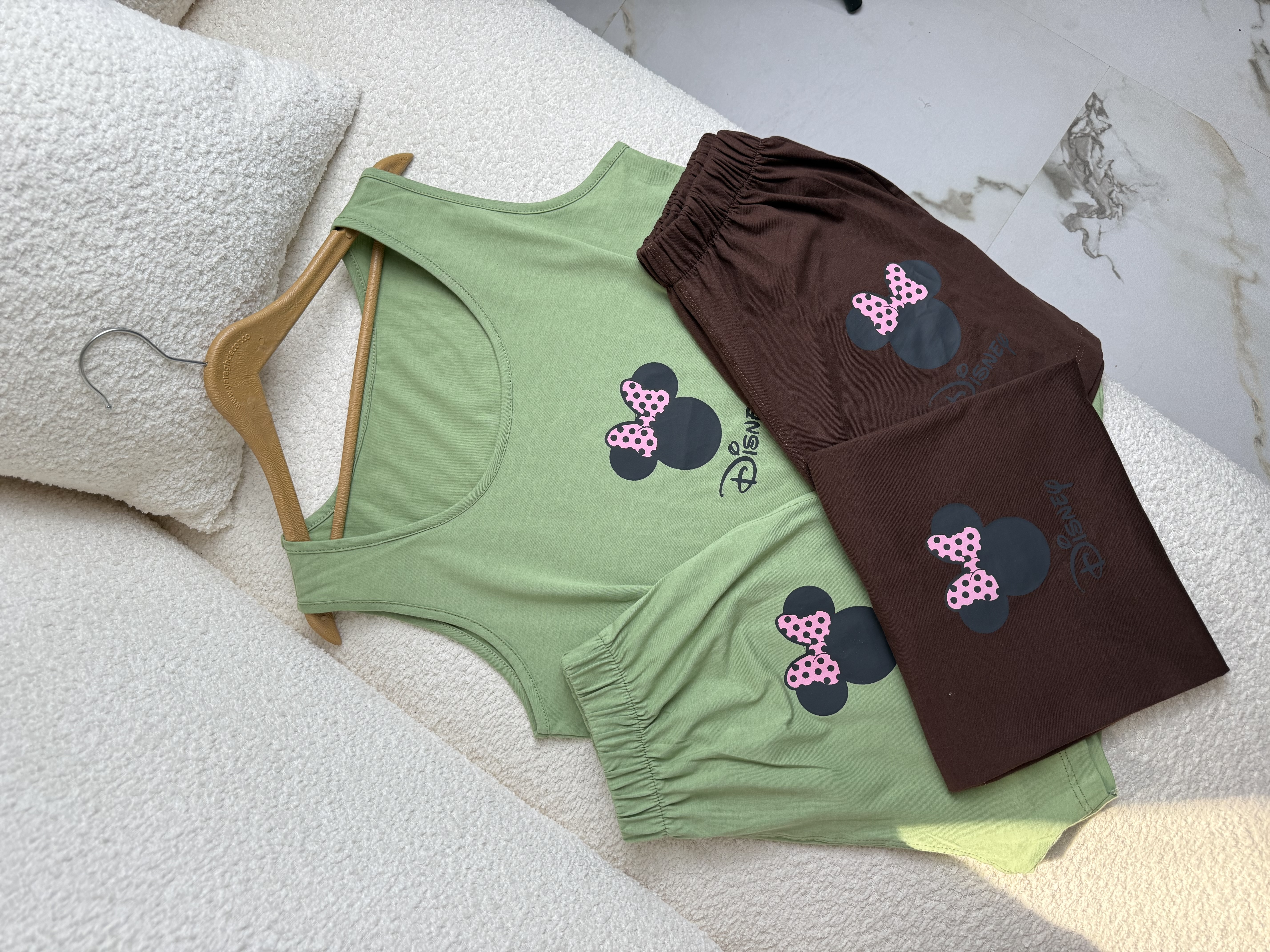 تاپ و شورتک میکی