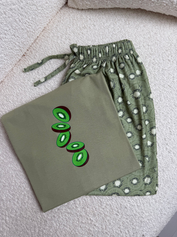 تیشرت و شلوارک مچ دار