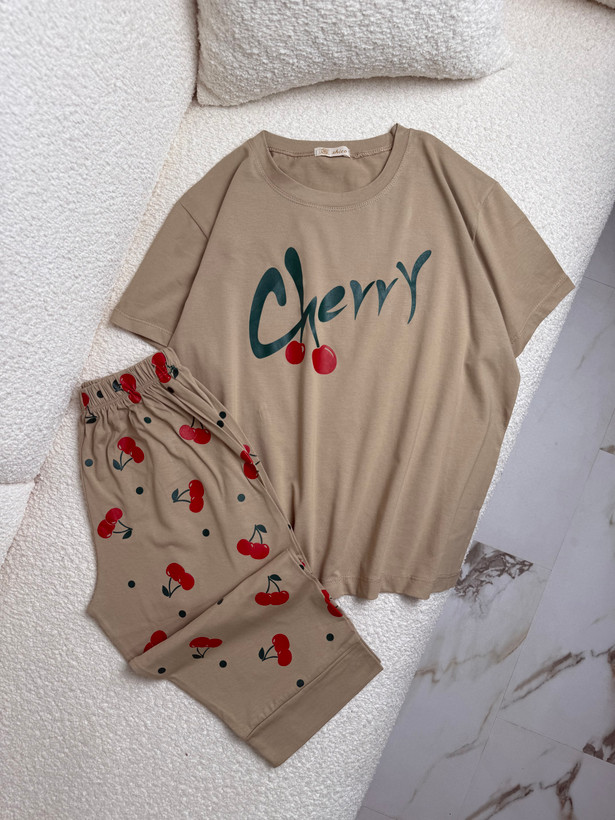 تیشرت وشلوارک چری گیلاس